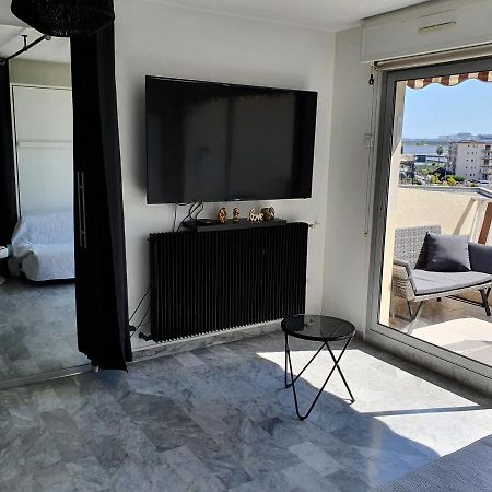 Superbe Appartement Plage Saint-Laurent Du Var Εξωτερικό φωτογραφία