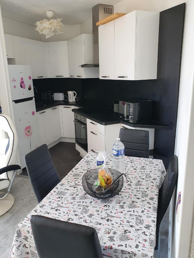 Superbe Appartement Plage Saint-Laurent Du Var Εξωτερικό φωτογραφία